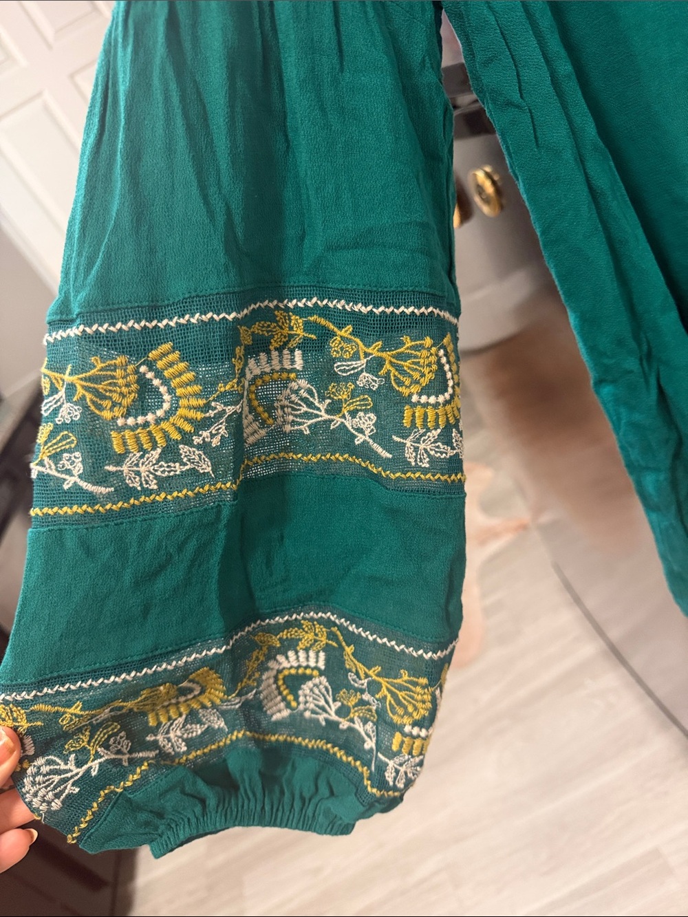 🌻 Jodifl Emerald Boho Embroidered Tassel Blouse – Size M - Picture 4 of 5